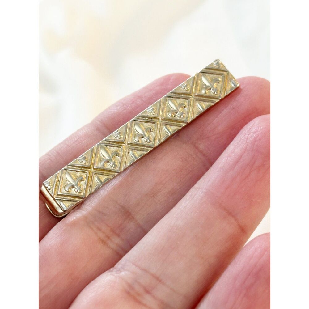 Anson Gold Tone Fleur De Lis Tie Bar